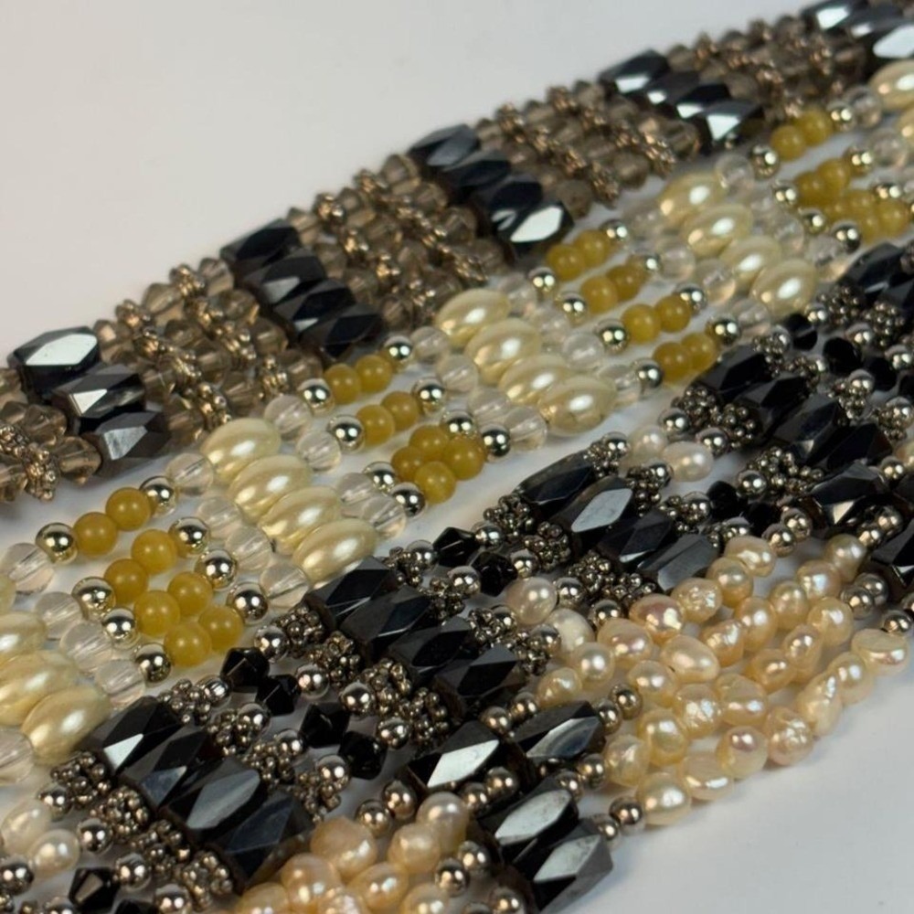Hematite and ferromagnetic beads on extra long strands - Picture 3 of 7